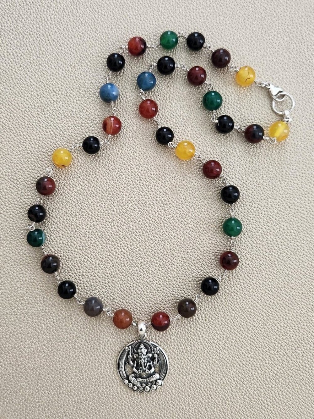 AGATE NECKLACE W/ 925 SILVER GANESH PENDANT